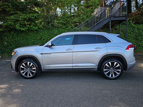 Used 2022 Volkswagen Atlas Cross Sport SEL Premium R-Line AWD/4WD image 4