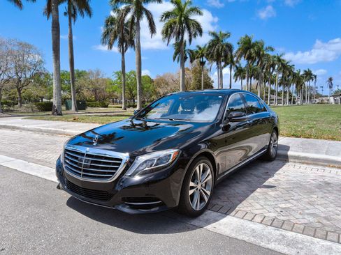 Used 2015 Mercedes-Benz S 550 Sedan image 2