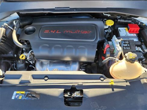 Used 2022 Jeep Compass Limited image 23