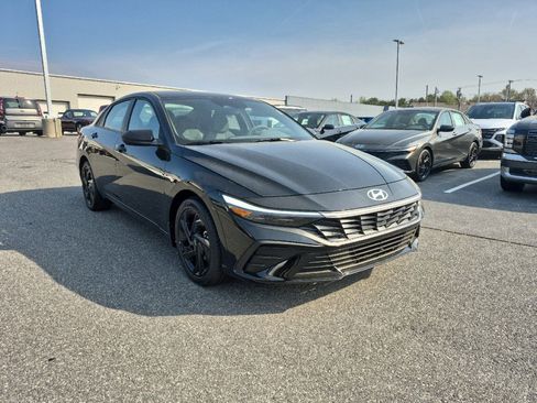 New 2026 Hyundai Elantra Sport FWD image 1
