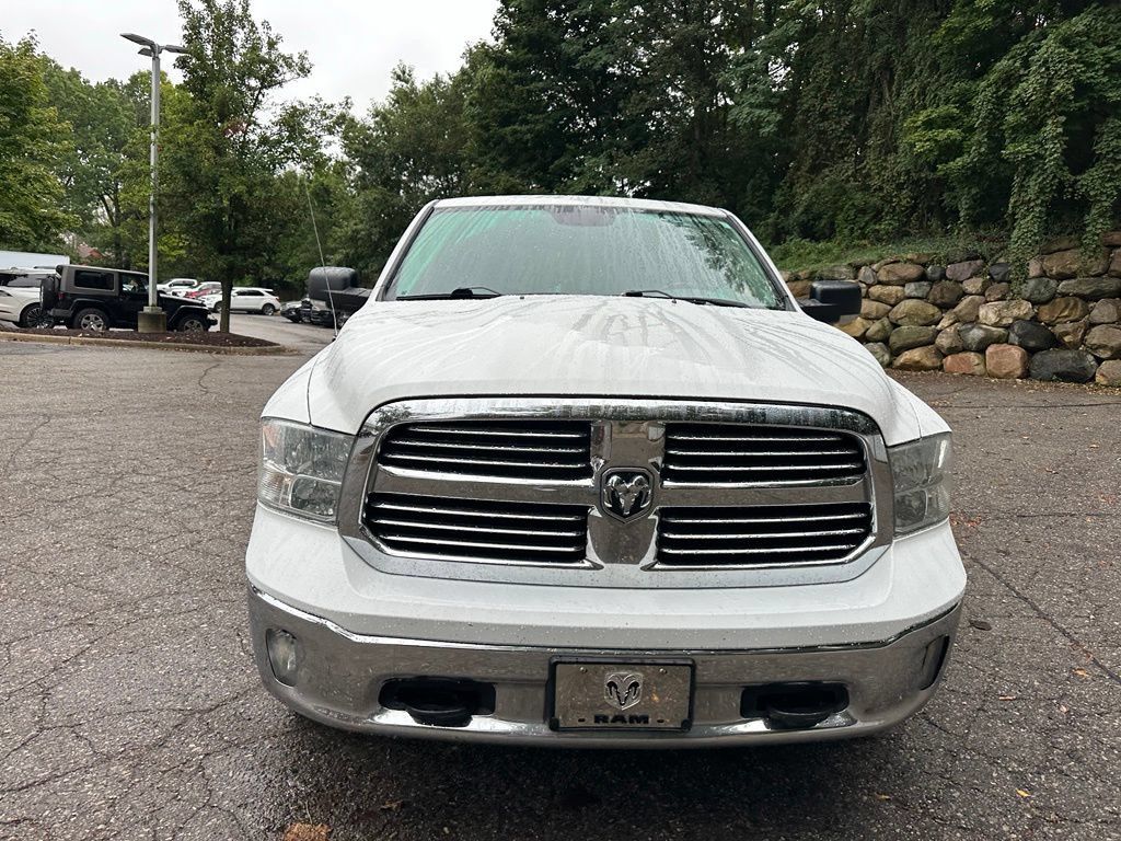 Used 2017 RAM 1500 Classic SLT w/ SLT Plus D←cor Group AWD/4WD image 8