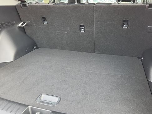 Used 2024 Kia Seltos S image 12