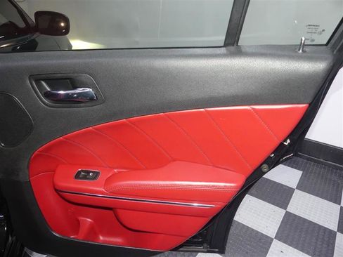 Used 2014 Dodge Charger R/T image 27