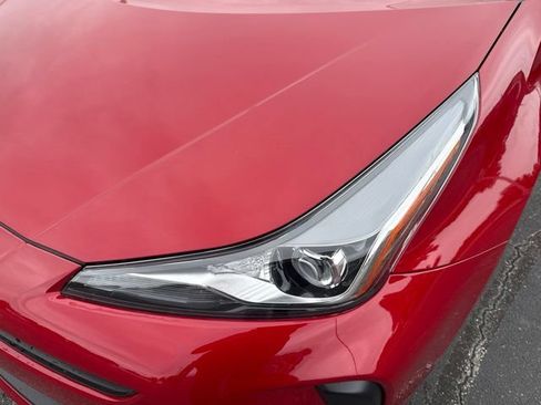 Used 2022 Toyota Prius L Eco FWD image 9