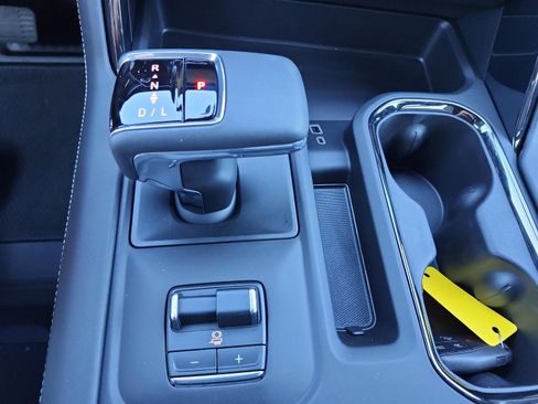 New 2026 GMC Sierra 1500 AT4X w/ LPO, Black Badging Package image 20