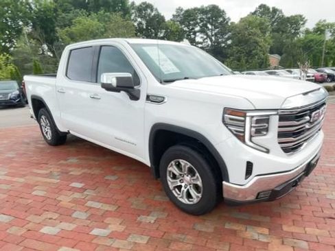 Used 2024 GMC Sierra 1500 SLT RWD image 3