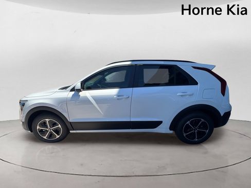 New 2026 Kia Niro LX FWD image 6