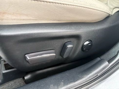 Used 2018 Toyota Avalon XLE Premium image 38