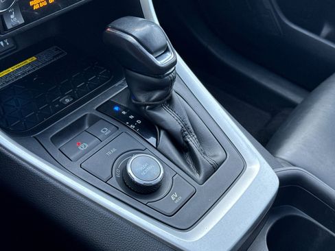 Used 2019 Toyota RAV4 XSE image 24