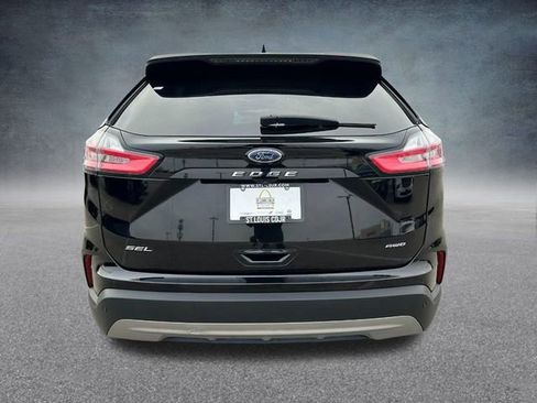 Used 2023 Ford Edge SEL image 4