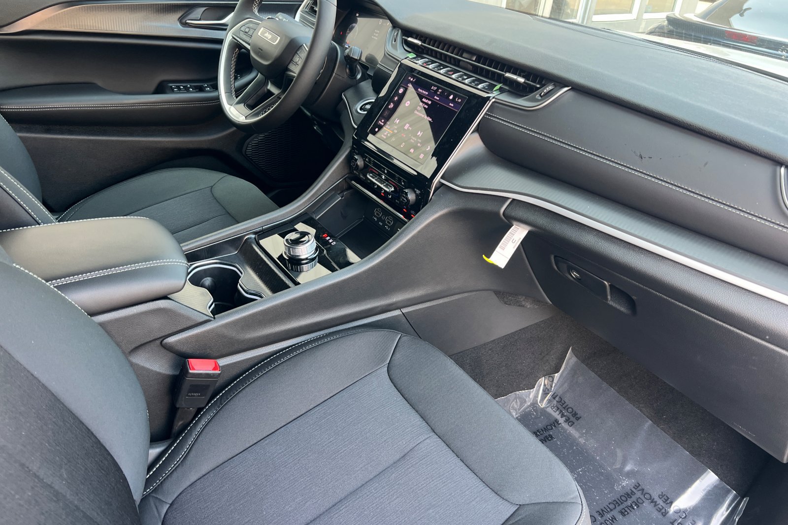 New 2026 Jeep Grand Cherokee Laredo X AWD/4WD image 19