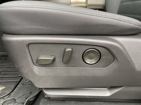 Used 2024 GMC Hummer EV 3X AWD/4WD image 14