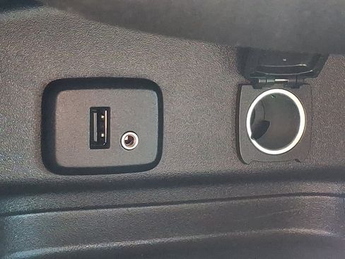 Used 2018 Chevrolet Equinox LT AWD/4WD image 24
