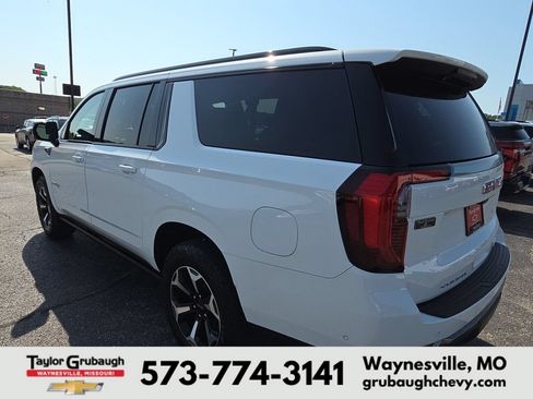 Used 2026 GMC Yukon XL AT4 w/ AT4 Premium Plus Package AWD/4WD image 6