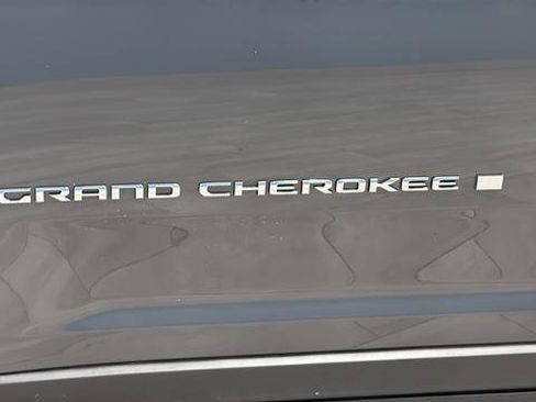 Certified 2023 Jeep Grand Cherokee Laredo image 36
