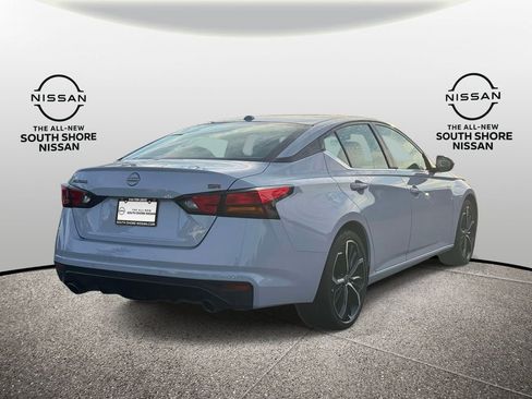 Used 2025 Nissan Altima 2.5 SR image 5