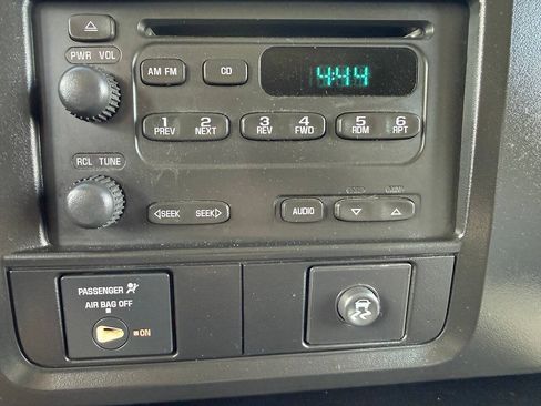 Used 2007 GMC Savana 3500 Extended Passenger w/ LT Preferred Equipment Group RWD image 34