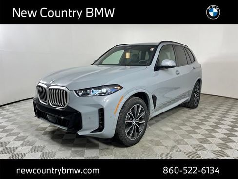 New 2026 BMW X5 xDrive40i w/ M Sport Package AWD/4WD image 3