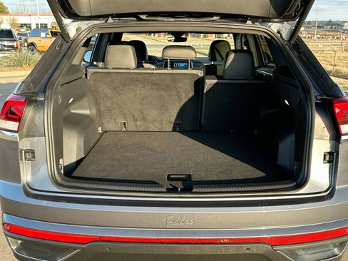 Used 2025 Volkswagen Atlas Cross Sport SE image 22