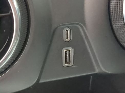 Used 2020 Chevrolet Blazer LT image 34