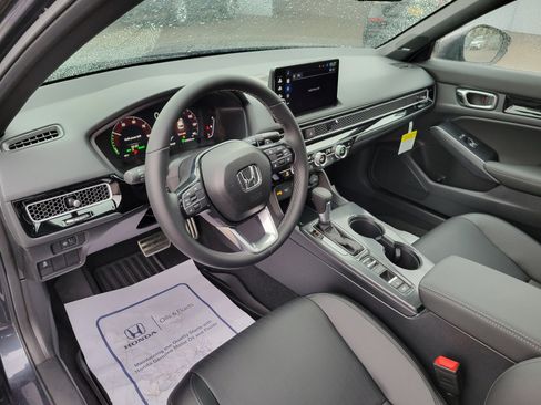 Certified 2025 Honda Civic Sport Touring image 17