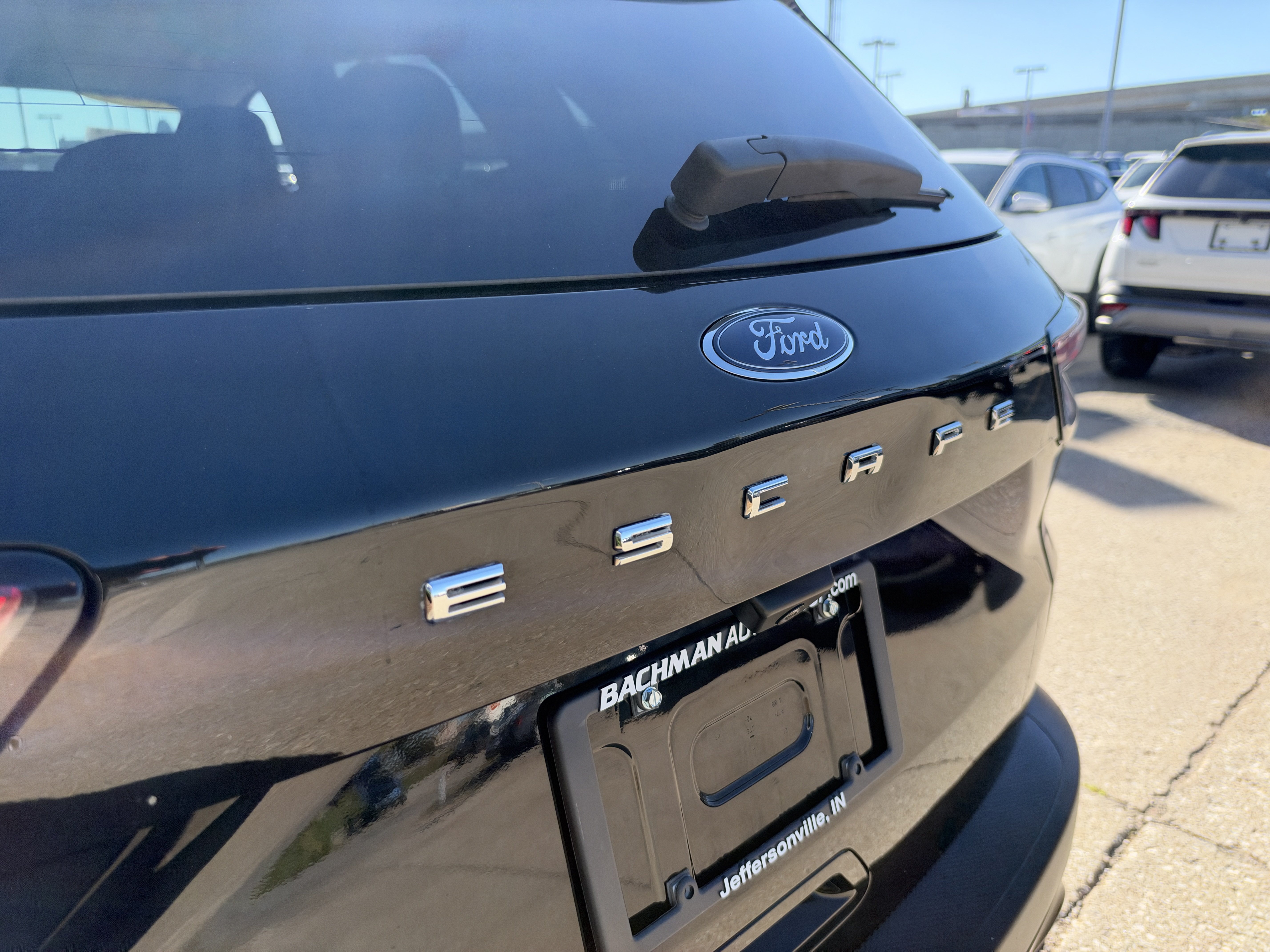 Used 2021 Ford Escape SE FWD image 8