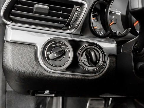 Used 2013 Porsche 911 Carrera image 34