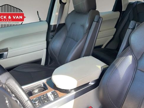 Used 2014 Land Rover Range Rover Sport HSE AWD/4WD image 18