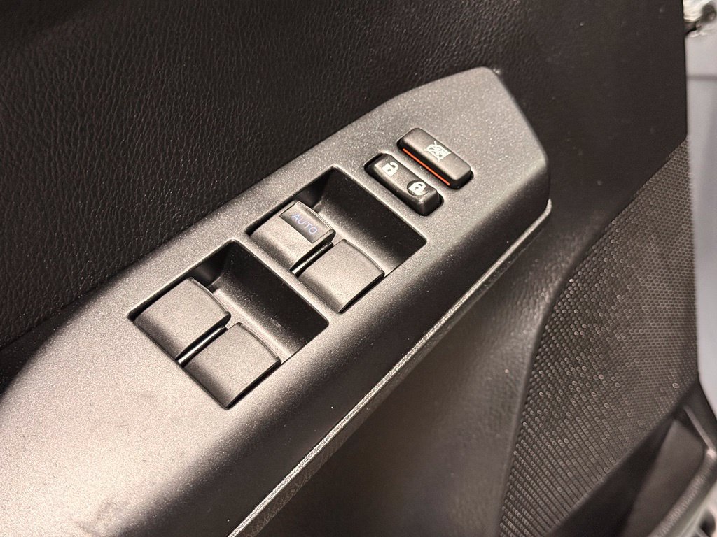 Used 2016 Toyota RAV4 LE FWD image 14
