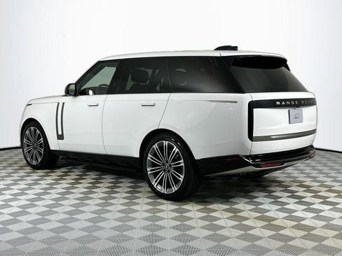 Certified 2024 Land Rover Range Rover SE image 7