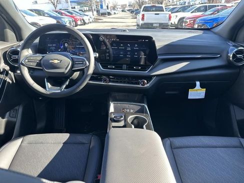 New 2026 Chevrolet Equinox LT w/ Convenience Package II image 12