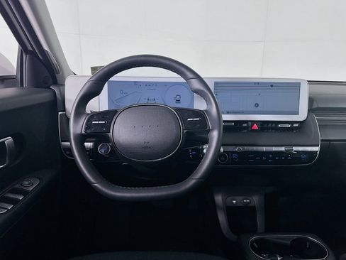 Used 2024 Hyundai Ioniq 5 SEL image 17