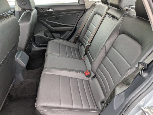 Used 2024 Volkswagen Jetta SE FWD image 26