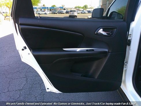 Used 2020 Dodge Journey SE w/ SE Popular Equipment Group image 20