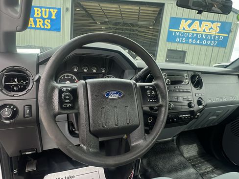 Used 2016 Ford F250 XL w/ Power Equipment Group AWD/4WD image 14
