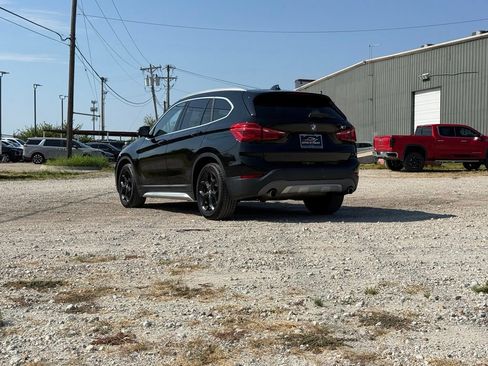 Used 2018 BMW X1 xDrive28i AWD/4WD image 2