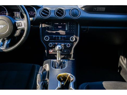 Used 2020 Ford Mustang Coupe image 12