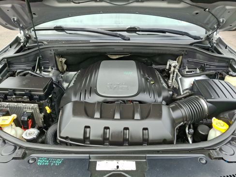 Used 2014 Jeep Grand Cherokee Limited w/ Luxury Group II AWD/4WD image 30