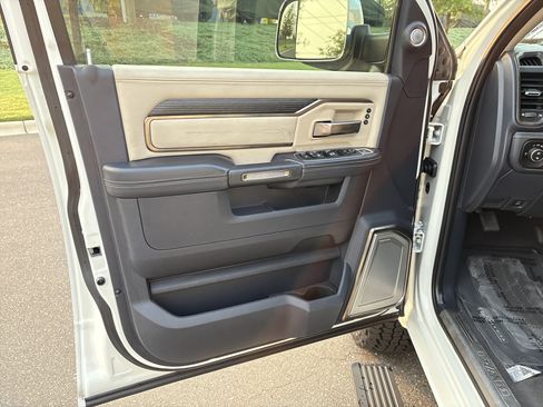 Used 2022 RAM 3500 Limited AWD/4WD image 15