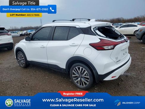 Used 2023 Nissan Kicks SV w/ Exterior Package image 3