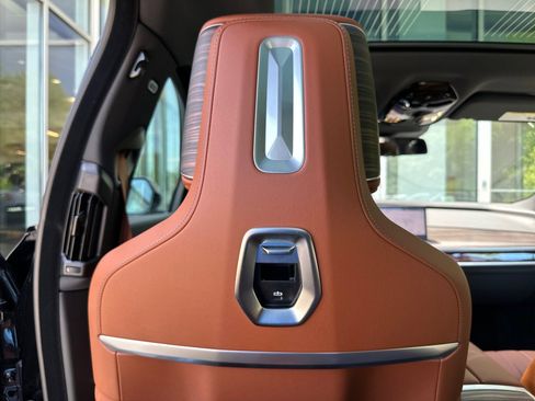 New 2026 BMW 740i RWD image 22