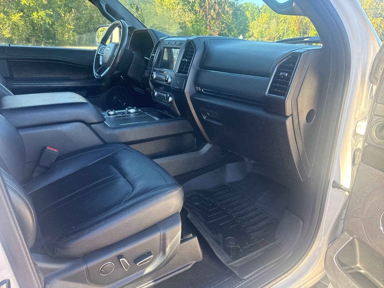 Used 2019 Ford Expedition Max Limited w/ Special Edition Package AWD/4WD image 39