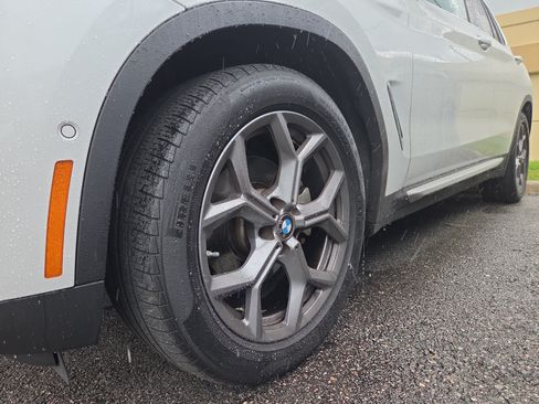 Certified 2024 BMW X3 sDrive30i w/ Convenience Package RWD image 4