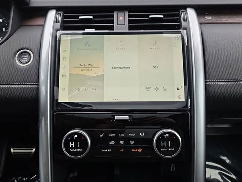 New 2026 Land Rover Discovery Dynamic SE image 20