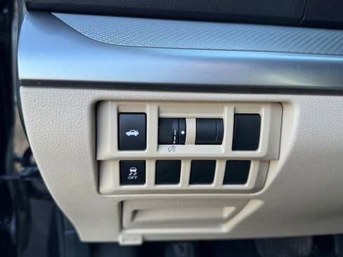 Used 2016 Subaru Legacy 2.5i Premium image 27