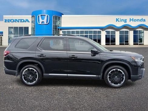New 2026 Honda Pilot Touring image 5
