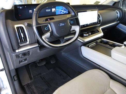 Certified 2025 Ford Expedition Max Platinum AWD/4WD image 14