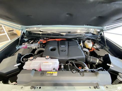 New 2026 Toyota Sequoia Platinum AWD/4WD image 29