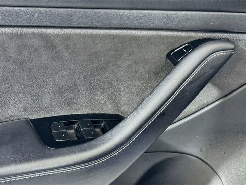 Used 2020 Tesla Model 3 Standard Range RWD image 10