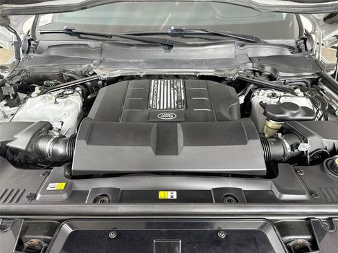 Used 2018 Land Rover Range Rover Sport Supercharged AWD/4WD image 29
